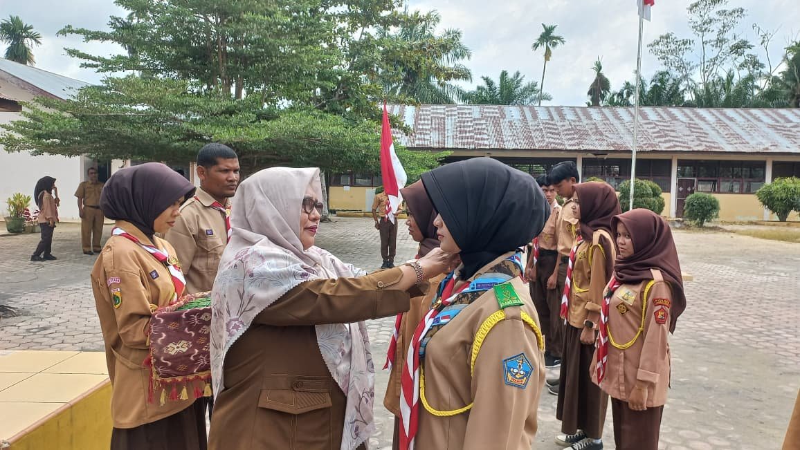 Cetak Kader Berkarakter, Gugus Depan SMAN 1 Kuta Makmur Lantik Penegak Bantara Baru